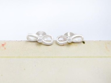 925 Sterling Silver Cubic Zirconia Infinity Stud Earrings 3x9.5 mm.