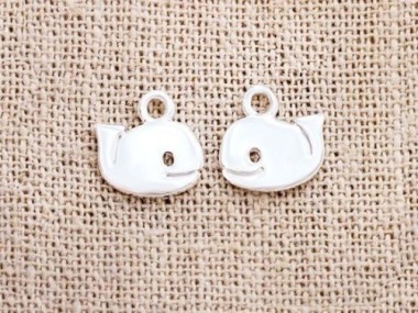 925 Sterling Silver Fish Charms 8x11mm.