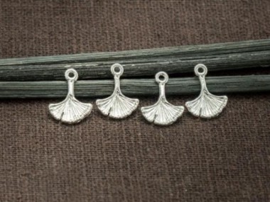 925 Sterling Silver Ginkgo Leaf Charms 9mm.