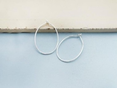 925 Sterling Silver Oval Hoop Earrings 18x28mm.